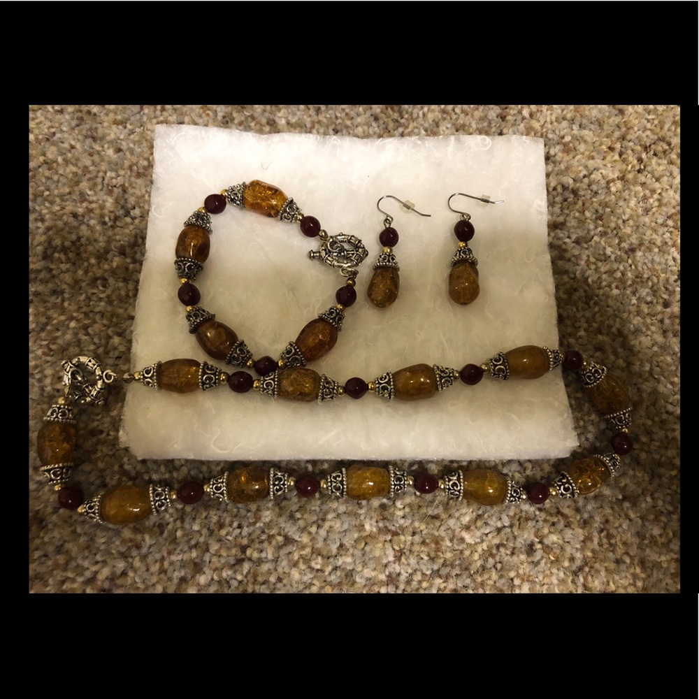 Premier Designs - Necklace, Bracelet & earrings